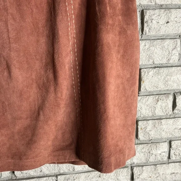 Vintage Suede Skirt - Picture 5 of 9